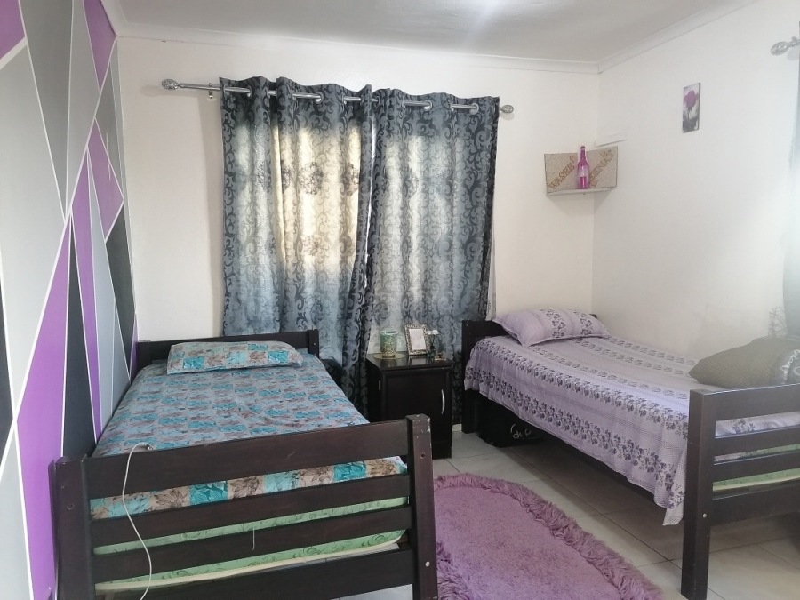 6 Bedroom Property for Sale in Mohadin North West